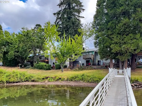 113 S Alder St, Lowell, OR 97452