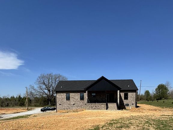 2nd image of 537 Old Hopkinsville Rd