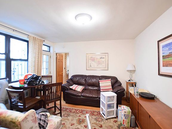5th image of 53 W 75th St APT C