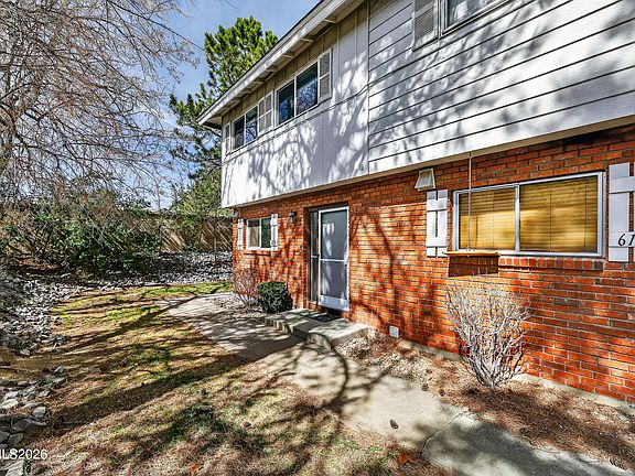 3rd image of 613 Smithridge Park