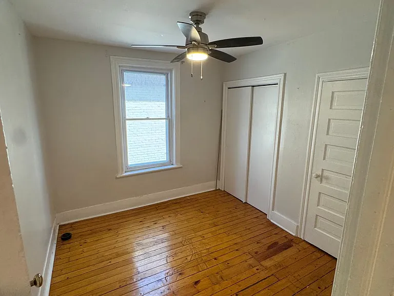230 Percy St #2 — Photo 12