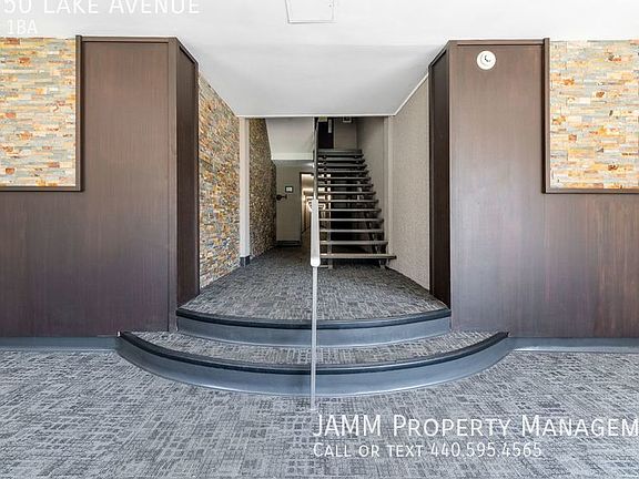3rd image of 12050 Lake Ave