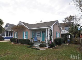 606 S 3rd Ave, Kure Beach, NC 28449