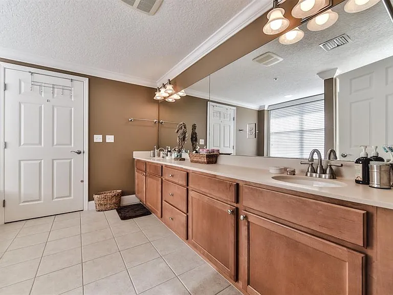 273 Middle Way #G — Photo 23