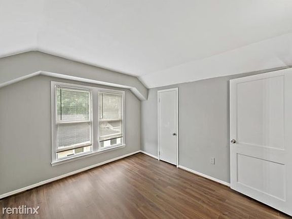 3rd image of 307R Stewart Ave