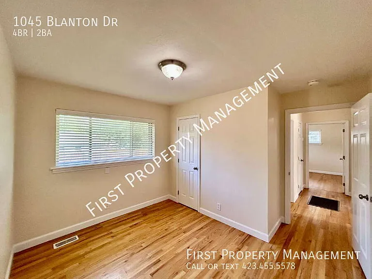 1045 Blanton Dr — Photo 15