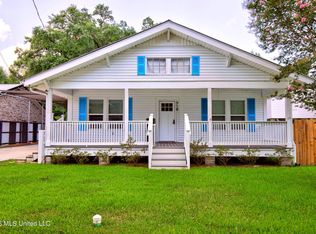 918 Sears Ave, Waveland, MS 39576