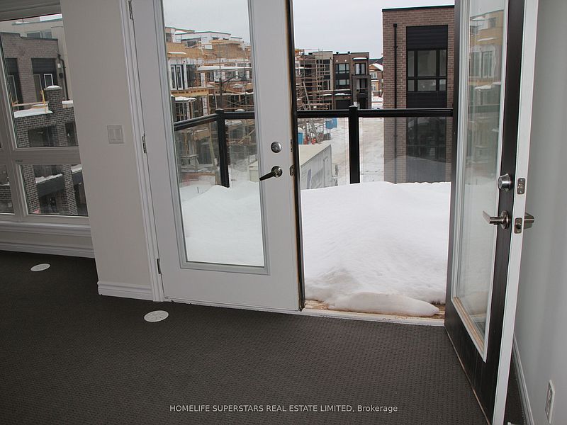 Oakville Townhouse for rent - 3 Bedrooms — photo 17
