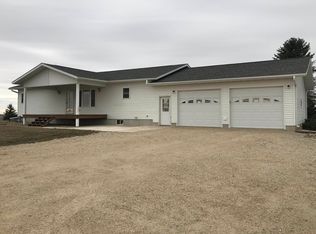 13649 Garden Ave, Elma, IA 50628
