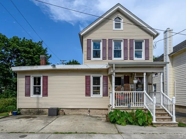 47 Green Grove Ave, Keyport, NJ 07735