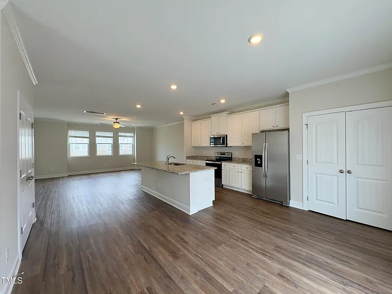 6910 Point Bar Pl — Photo 7