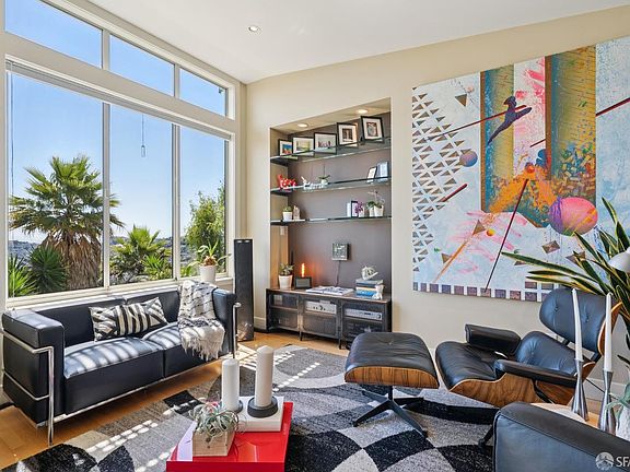 4th image of 3645 Market St APT 2