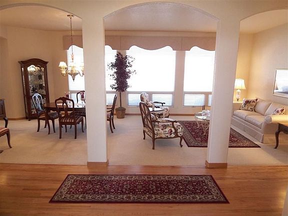 2nd image of 233 Mulligan Lake Dr