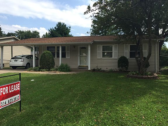3rd image of 12022 Glenoak Dr