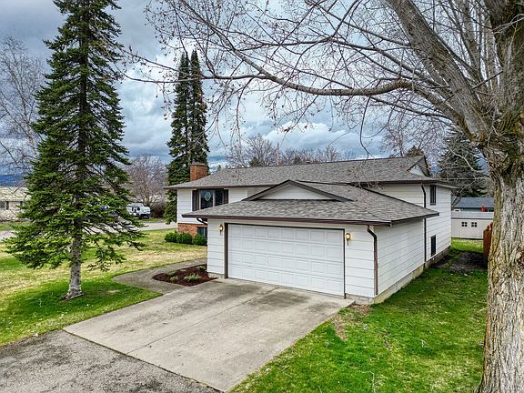2nd image of 1207 6th Ave W