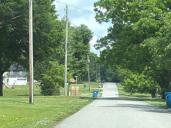 4th image of 399 Riversight Dr