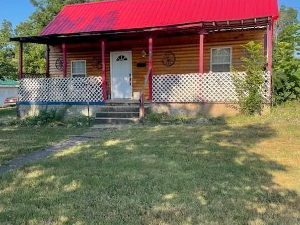 935 St Louis Street, West Plains, MO 65775