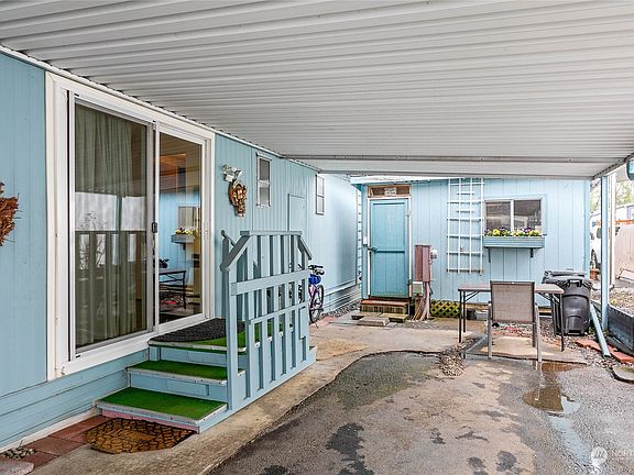 4th image of 1200 Lincoln Street #197
