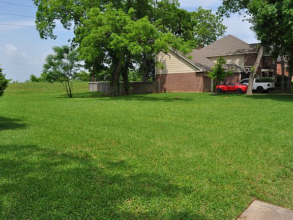 2nd image of 1626 Martin Lake Dr