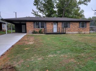 118 Shady Oaks Dr, Palestine, TX 75803