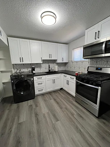 3045 W Center Ave Photo 1