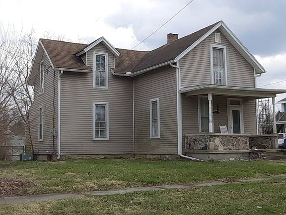 3rd image of 448 Cherry St