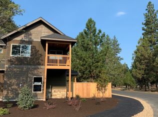 923 E Desperado Trl, Sisters, OR