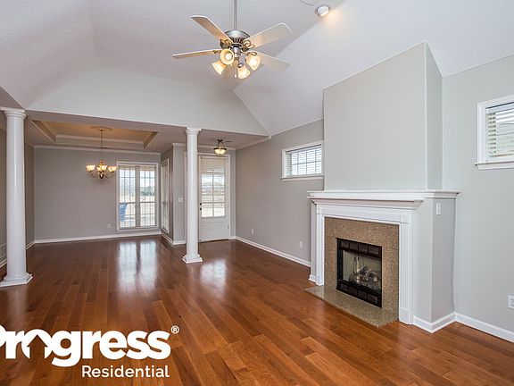 3rd image of 7324 Wind Park Dr E