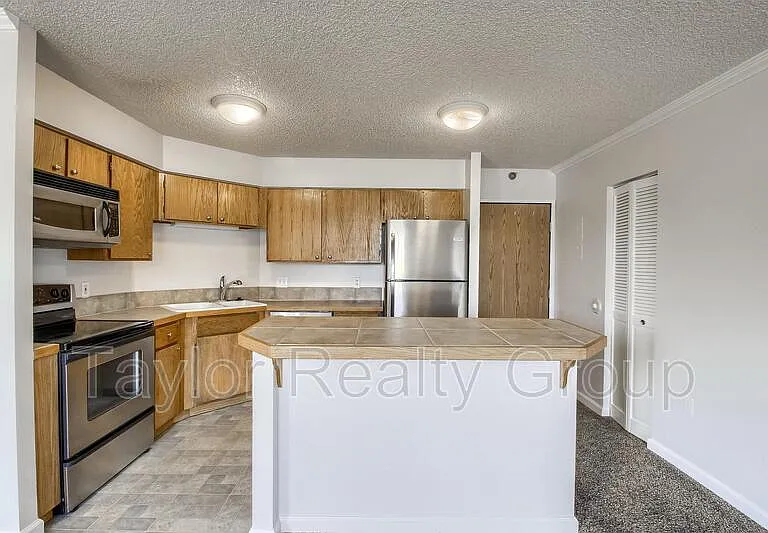 1301 Speer Blvd #308 — Photo 2