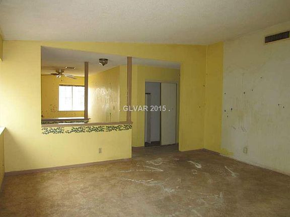 4th image of 861 Bergamont Dr
