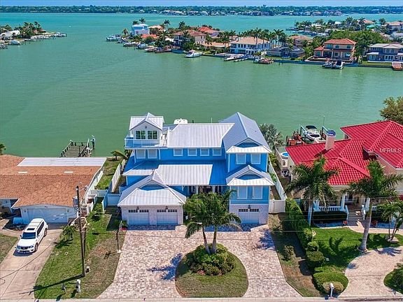 4th image of 2701 Bayshore Dr