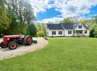 204 Wilkinson Rd, Cottontown, TN 37048