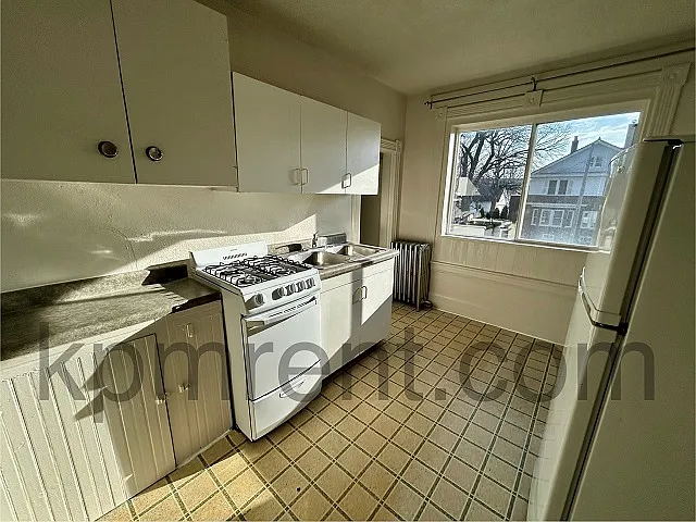 400 6th Pl NW #3 — Photo 2