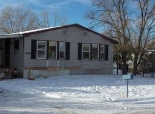 919 E 2nd Ave N, Columbus, MT 59019