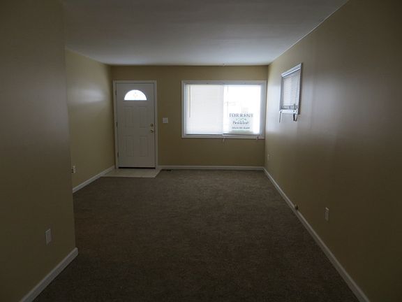 2nd image of 1290 Landis Ln