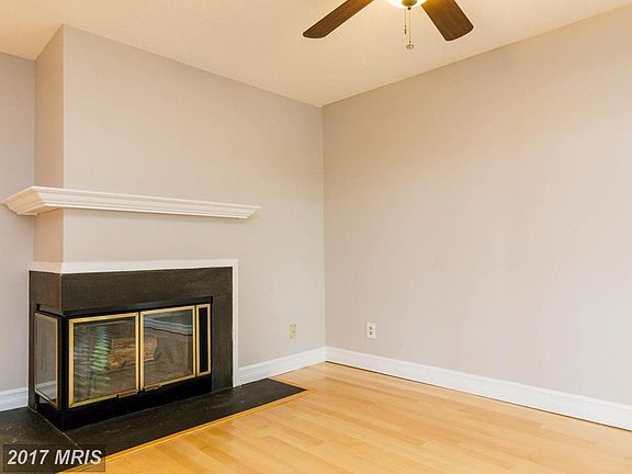 3rd image of 3153B Anchorway Ct #10