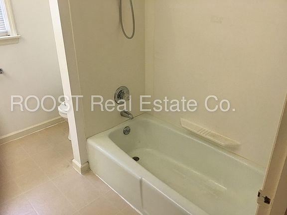 4th image of 131 Berwick Dr APT L