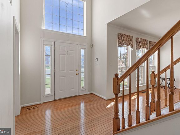 4th image of 17550 Wayside Dr
