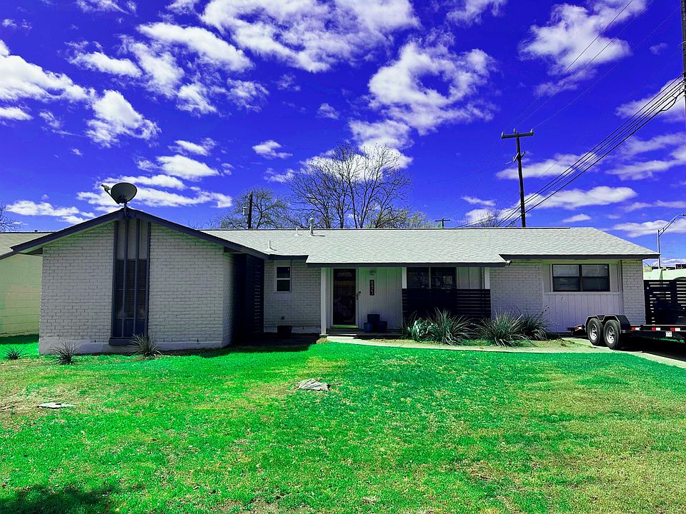 1st image of 8423 Goldstar Dr