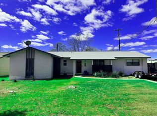 8423 Goldstar Dr, San Antonio, TX 78218