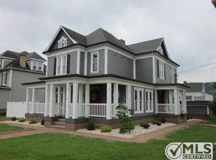 701 Wheeling Ave, Glen Dale, WV 26038