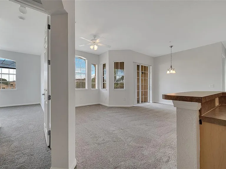 817 Terrace Ridge Cir #817 — Photo 10