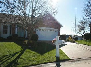4 Robert Terrace Ct, Dardenne Prairie, MO 63368