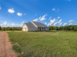 525 Herron Trl, McDade, TX 78650