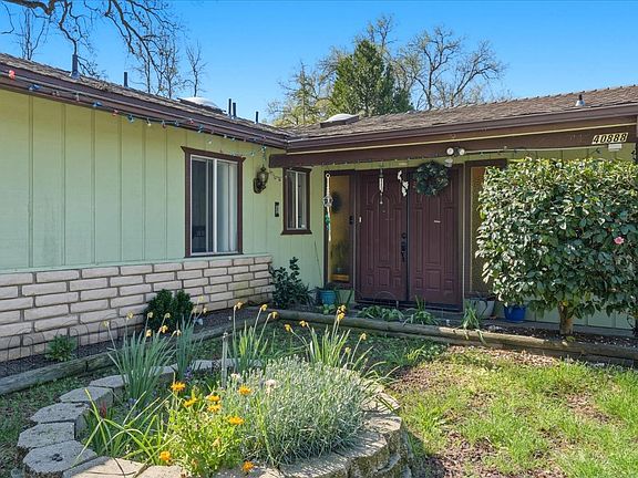 2nd image of 40888 Goldside Dr