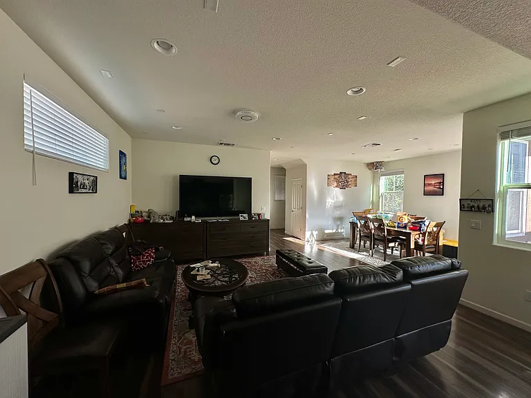 1023 S Burns Pl — Photo 5