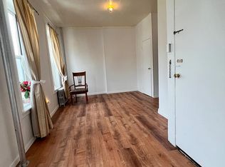 18-36 26th Ave #2F, Astoria, NY 11102