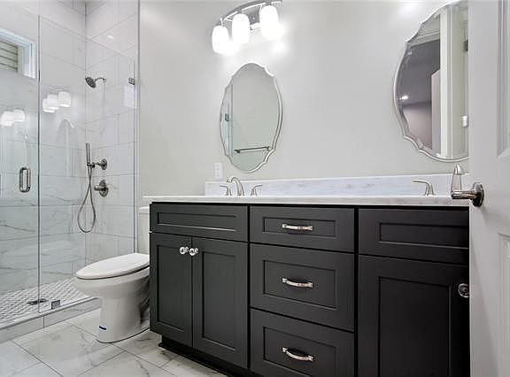 5th image of 1529 Polymnia St #202