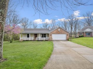 104 Lakewood Ln, Georgetown, OH 45121