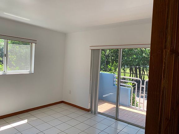 4th image of 1405 Meridian Ave APT 205